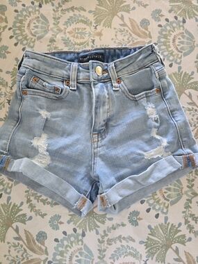 Aeropostale High-rise Curvy Midi Shorts Light Blue Wash. Size 000